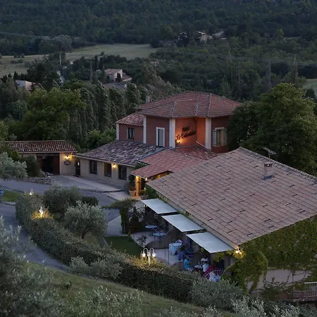 Le Colombier Hotell 3*