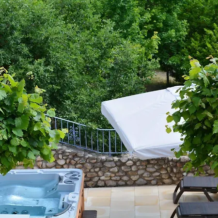 Le Colombier Otel 3*