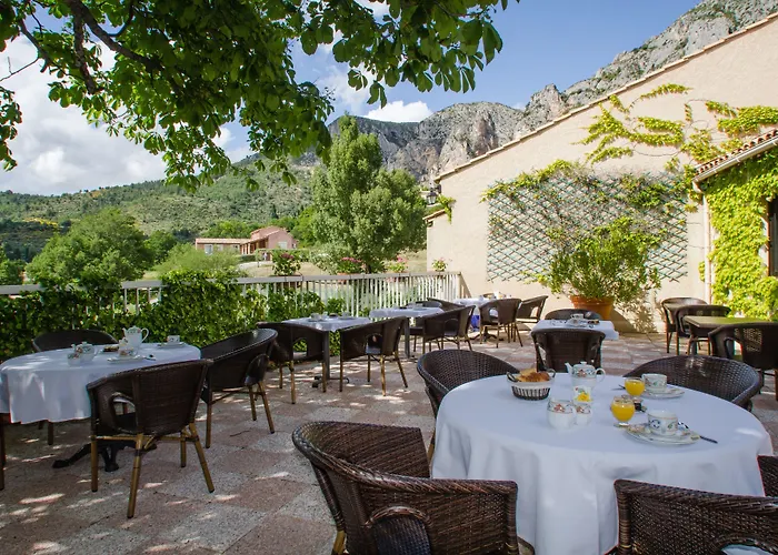 מלון Le Colombier 3*