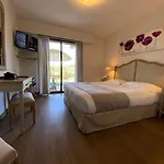 Le Colombier Hotell 3*