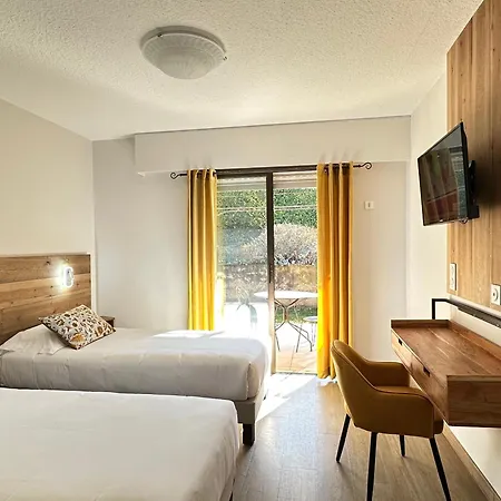 Le Colombier Hotel 3*