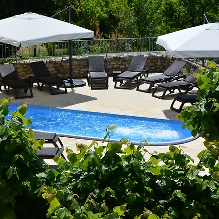 Le Colombier 3*