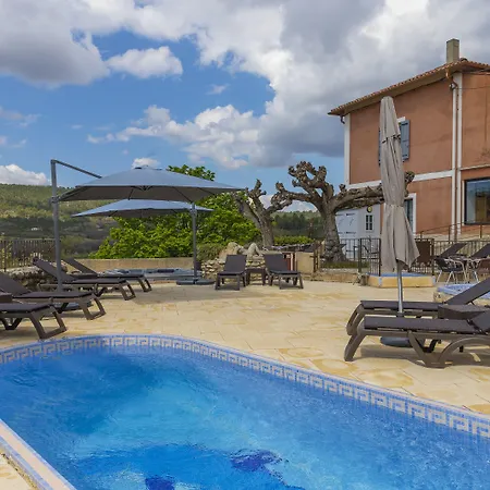 Le Colombier 3*