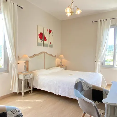 Hotel Le Colombier 3*